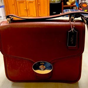 Coach leather shoulder bag